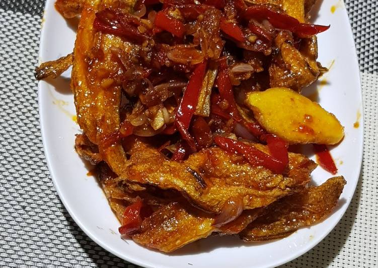 Bagaimana Membuat Sambal Padas Iwak Karing Kalimantan♡, Bisa Manjain Lidah