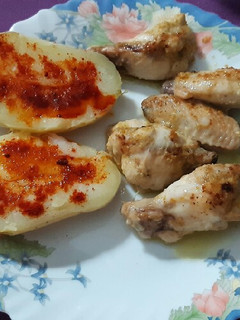 Una foto de Alitas de pollo con mostaza