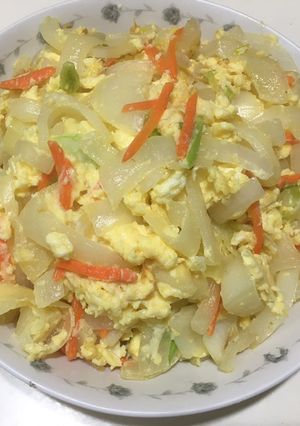 奶油味洋蔥炒蛋 的食譜成品照片