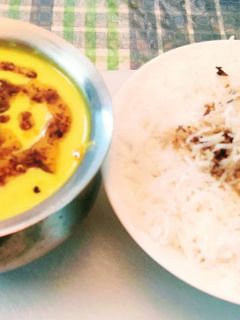 कढ़ी चावल(KADHI CHAWAL RECIPE IN HINDI) रेसिपी मुख्य फोटो