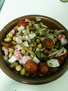 Una foto de Ensalada de garbanzos