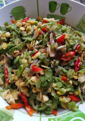 Foto resep Tumis pare telur