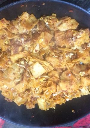 Una foto de Chilaquiles de chorizo