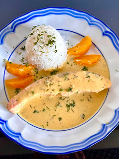 Una foto de Lomos de salmón a la naranja