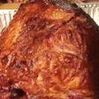 Jamón glaseado con salsa de arándanos