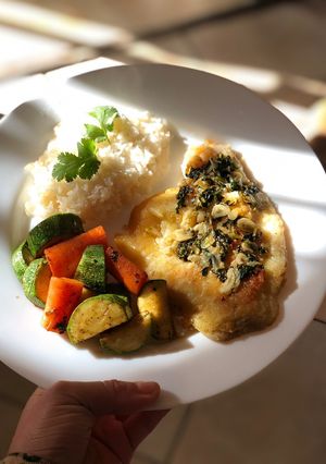 Una foto de Filete de pescado al mojo de ajo 🐟