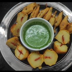 Garlic Potato and Chilli Fritters 🥔🌶️ A picture of Garlic Potato and Chilli Fritters 🥔🌶️.