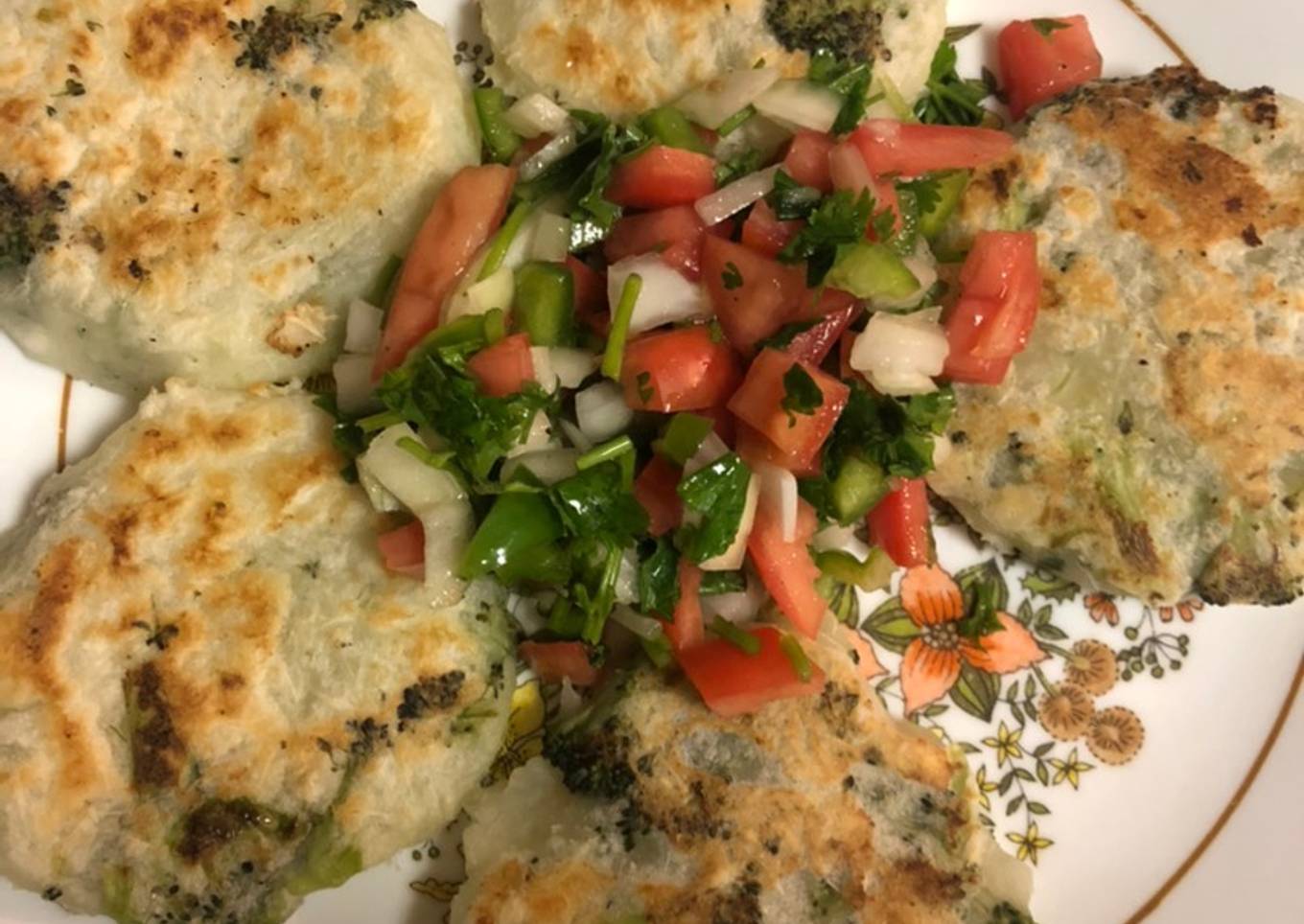 Arepas de yuca con brócoli