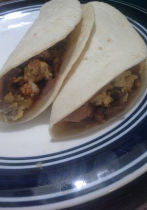 A picture of Breakfast tacos.