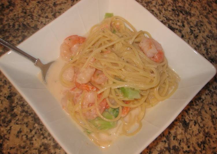 Recipe of Homemade Salmon &amp; Shrimp Creamy Pasta