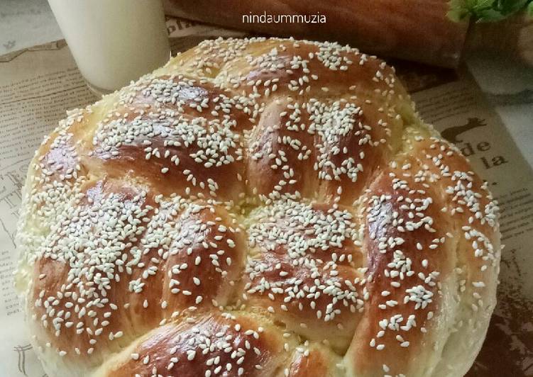 Challah Bread(Braided Bread)
