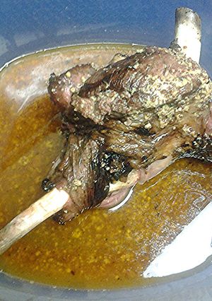 A picture of Salt crusted leg of lamb.