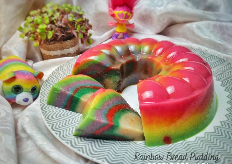 Rainbow Bread Puding (dari kulit roti tawar)