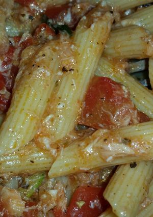 A picture of Seafood Tomato Pasta.