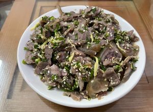 Hình của món Thịt dê bóp ^^.