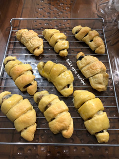 Foto resep Soft Banana Choco Bread (Roti Manis Pisang Cokelat Lembut)