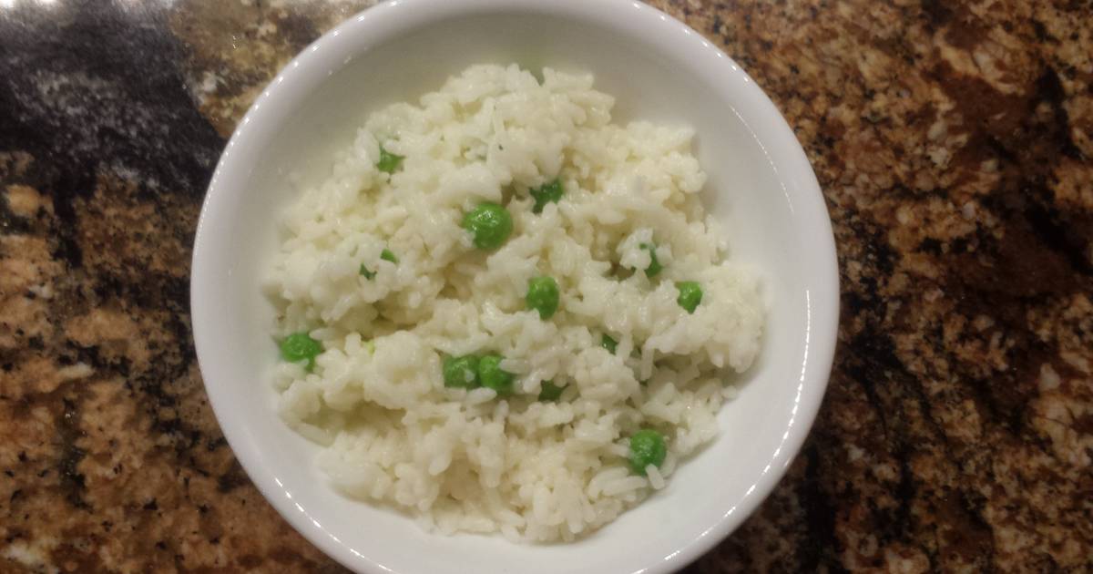 Easy Cheesy Rice and Peas Recipe by kellysuepeak64 Cookpad