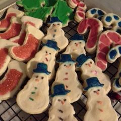 A picture of How to Decorate Cookies with Icing.