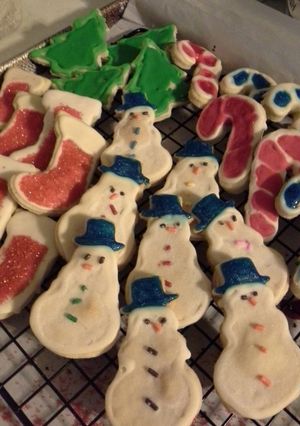 A picture of How to Decorate Cookies with Icing.