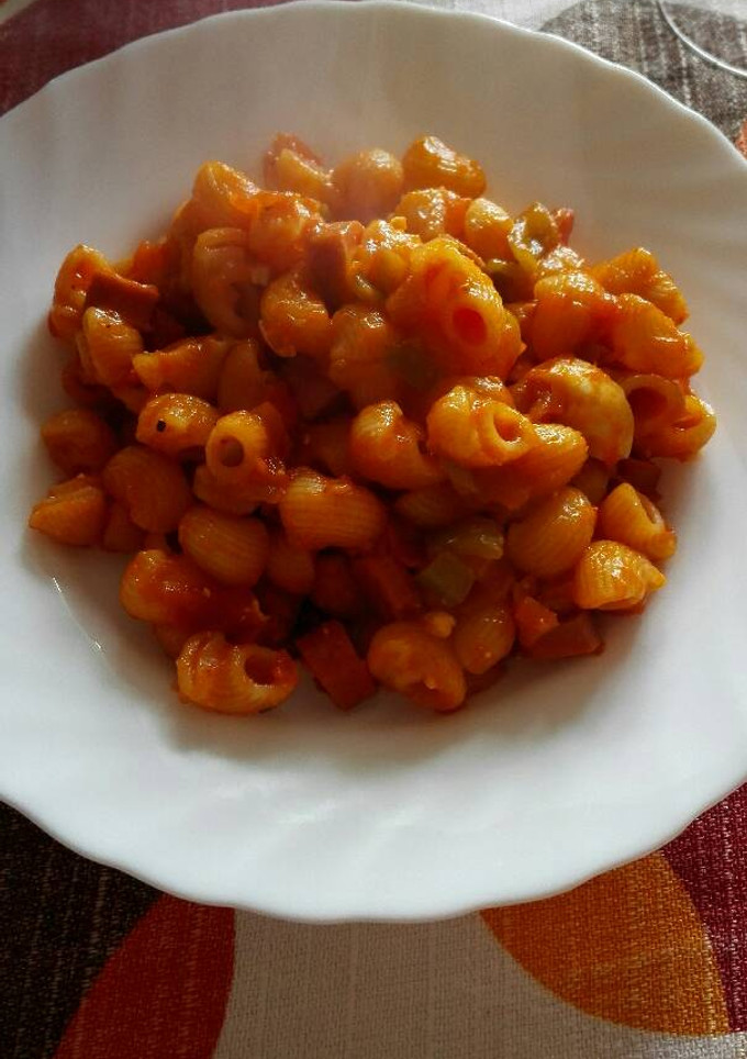 Una foto de Macarrones con salsa de tomate casera