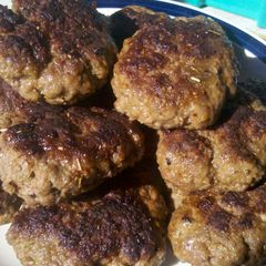 A picture of Rissoles.