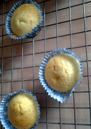 A picture of Delicious Cupcakes.