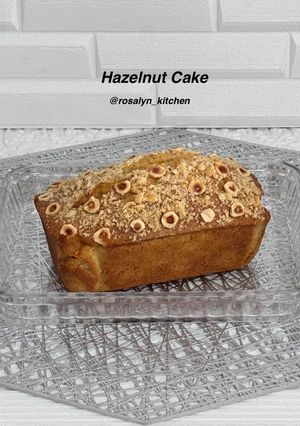 A picture of Hazelnut Cake.