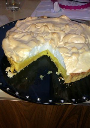 A picture of Lemon Meringue Pie.