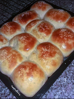 A picture of Quick dinner roll recipe.