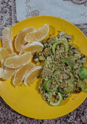 A picture of Eggwhite scrambled eggs with veggies.