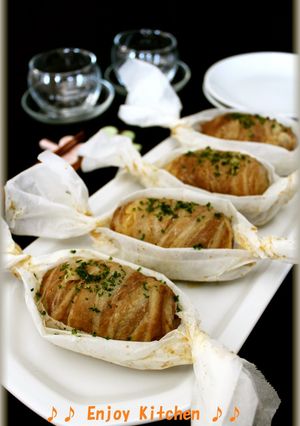 A picture of Easy Meat Wrapped Cheese Onigiri Using Kitchen Parchment Paper.