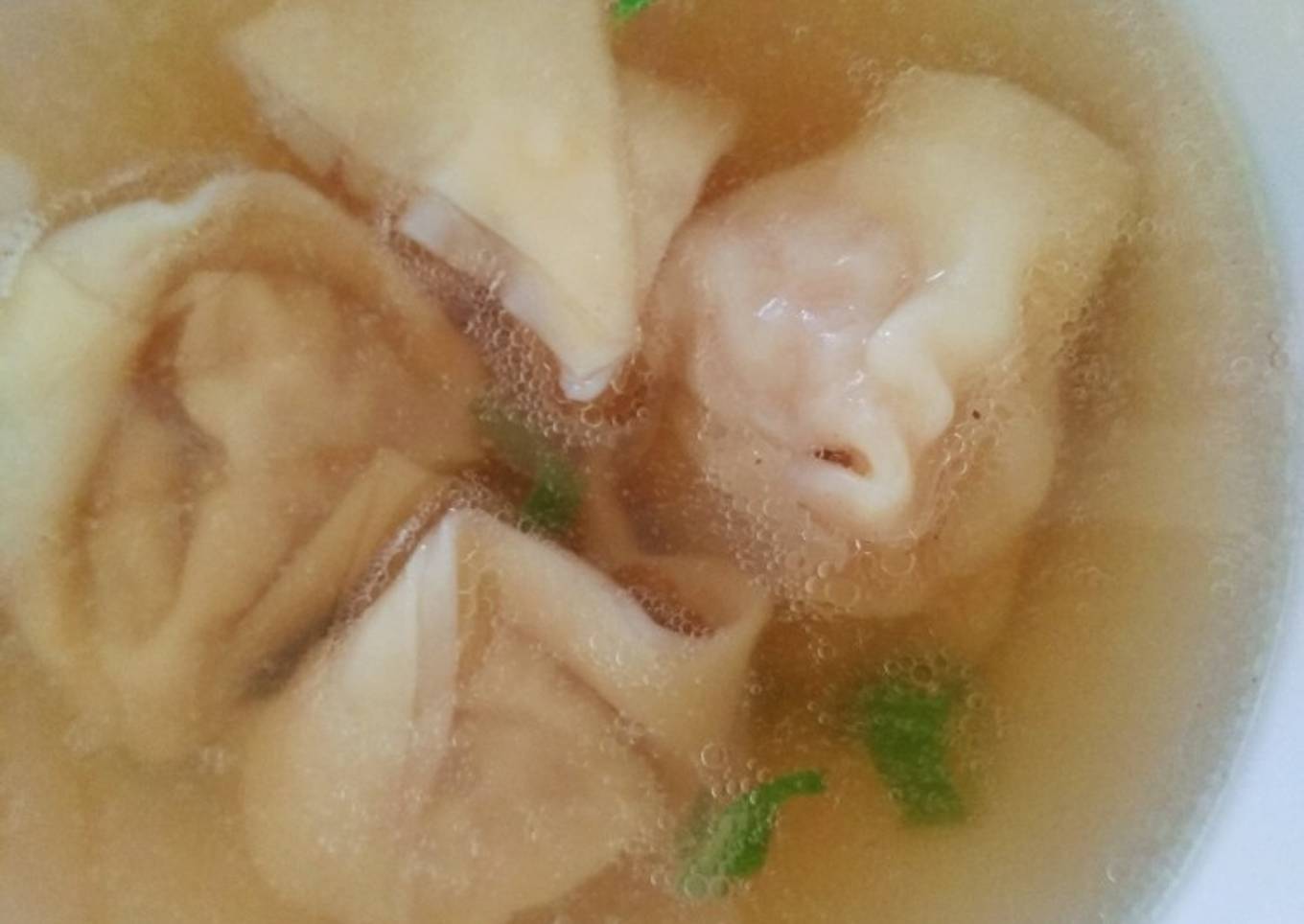 Pangsit Kuah Isi Babi dan Udang