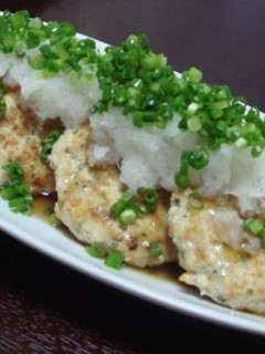 A picture of Japanese-Style Tofu and Chicken Burgers.