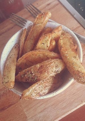 A picture of The BEST Potato Wedges EVER.