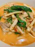 แกงคั่วหน่อไม้ใส่ไก่
