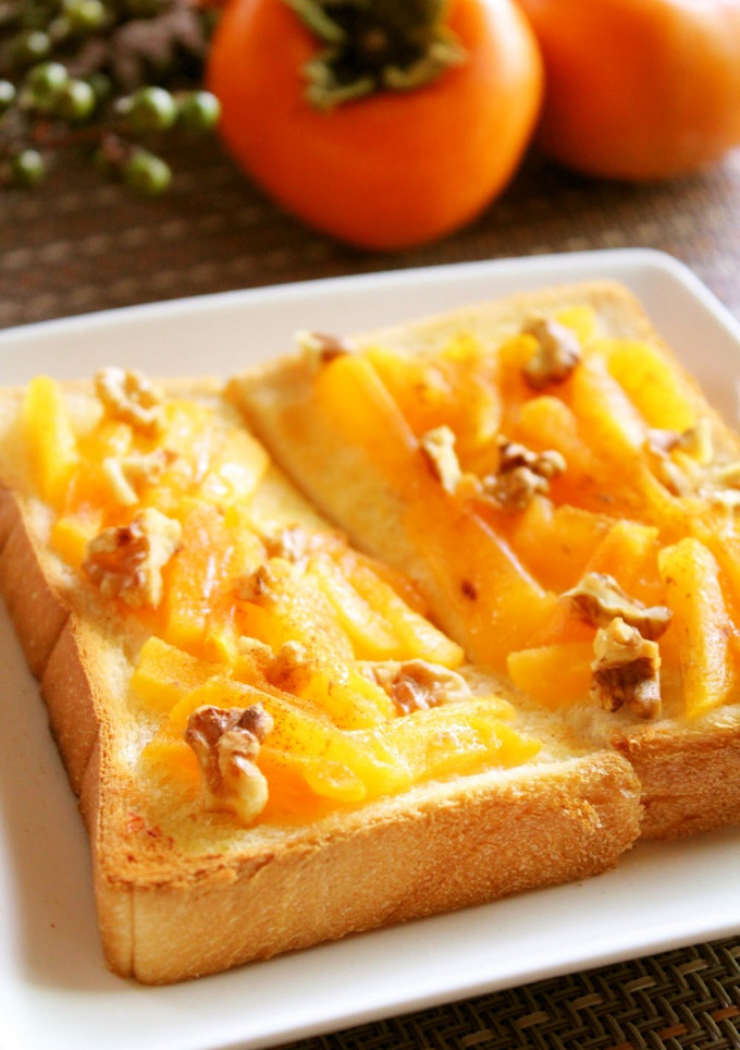 A picture of Sweetened Persimmon and Walnut Spread on Toast.