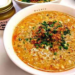 A picture of Rich, Yummy, and Spicy Dan Dan Noodles.