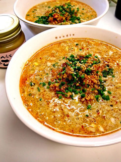 A picture of Rich, Yummy, and Spicy Dan Dan Noodles.