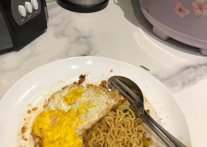 Resep Indomie Hack Ala Ala Oleh Dina Riana - Cookpad