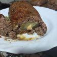 Rollo de carne relleno de berenjena y queso