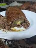 Rollo de carne relleno de berenjena y queso