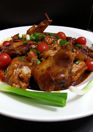 A picture of Chicken In Guilin Sauce.