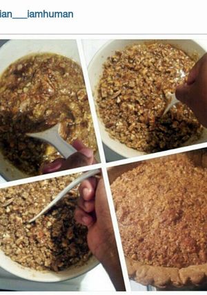 A picture of Ian`s Perfect Pecan Pie! :).