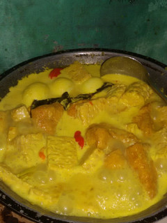 Foto resep Sayur santan kuning tahu tempe + telur