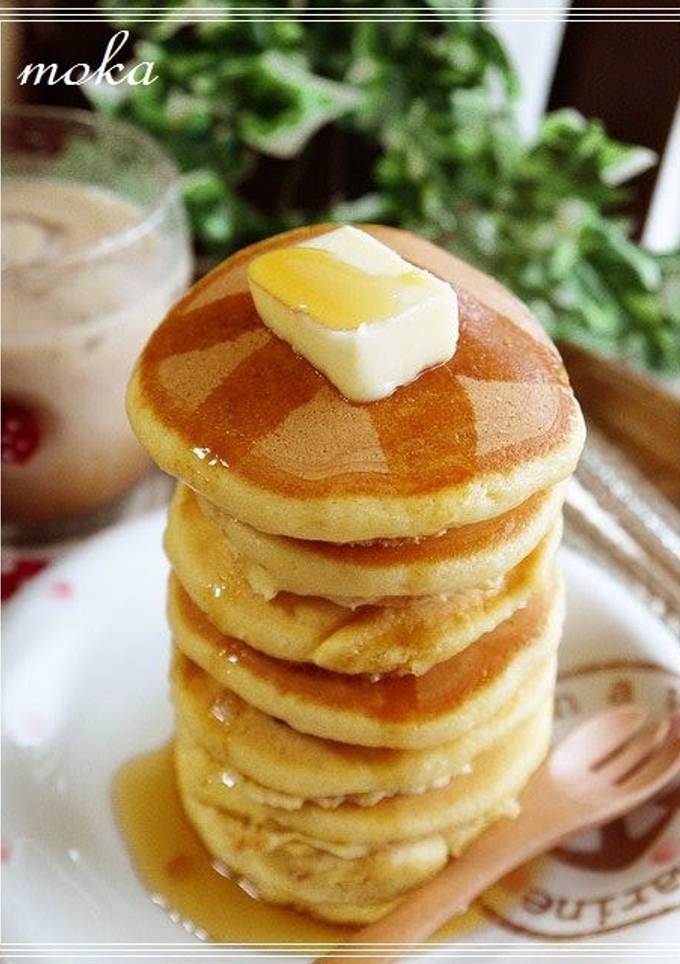 A picture of Fluffy Pancakes Made with Bread Flour.
