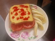 Una foto de salsas para completos