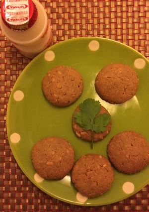 A picture of Healthy Little Peanut Butter Cookies.