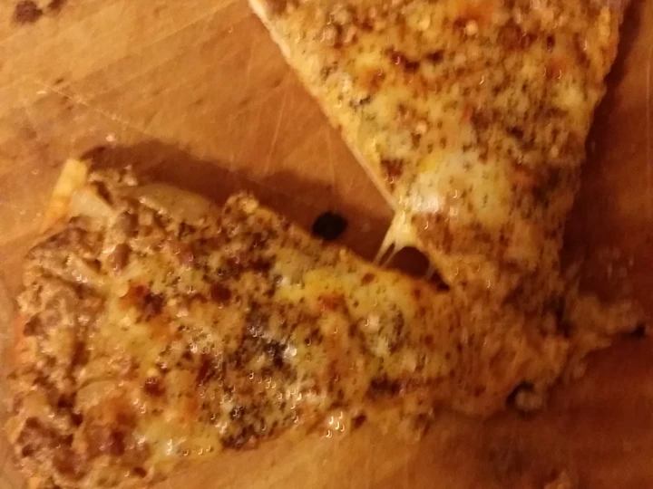 Easy Way Prepare Recipe Beef Stroganoff Pizza that is Delicious, Addictive}
