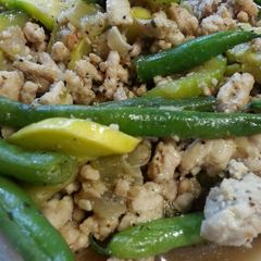 A picture of Ground turkey stir fry.