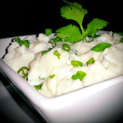A picture of Mike's Sour Cream & Chives Mashed Spuds.
